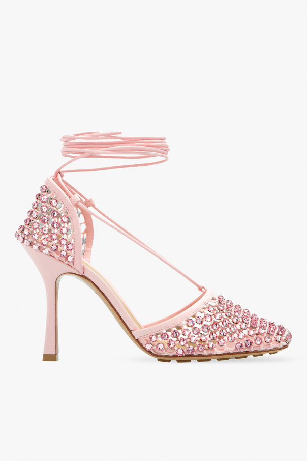 【関税込み】Bottega Veneta ピンク Sparkle Stretch Web ヒール Bottega Veneta: Pink Sparkle Stretch Web Heels | SSENSE